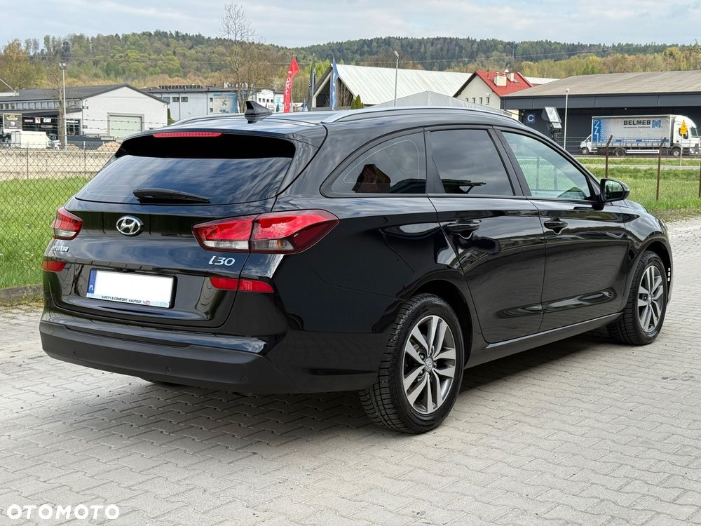 Hyundai i30 1.6 D Comfort DCT - 7