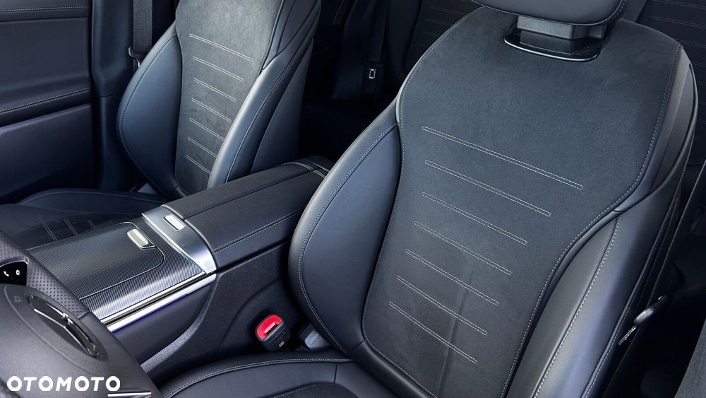 Mercedes-Benz GLC 300 de 4-Matic AMG Line - 12