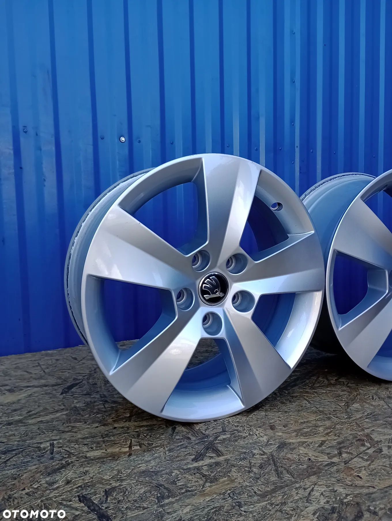 FELGI ALUMINIOWE 5x112 R16 6,5J ET41 SKODA KAROQ OCTAVIA SUPERB YETI - 1