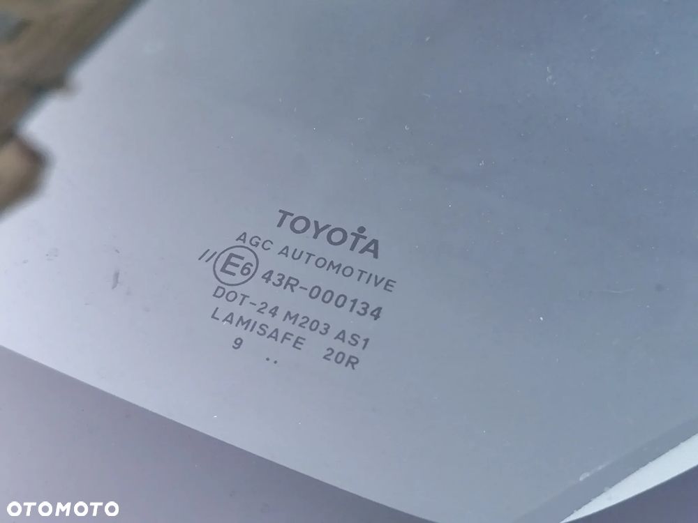 Toyota Auris 1.6 VVT-i Prestige MM - 26