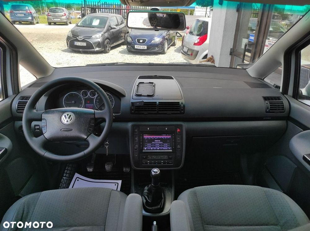 Volkswagen Sharan - 10