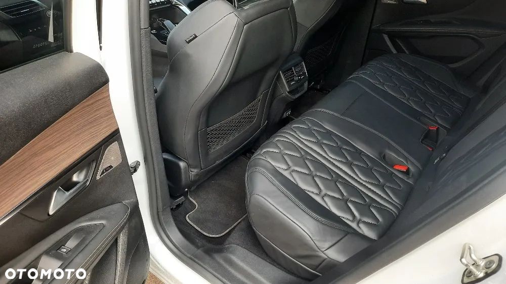 Peugeot 3008 1.6 PureTech Hybrid PHEV Allure Pack S&S EAT8 - 20