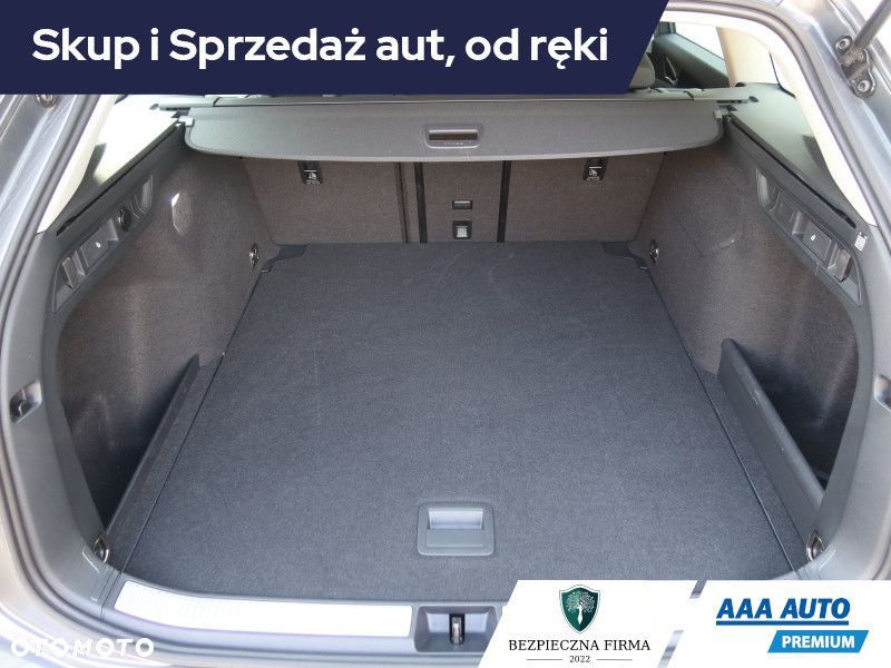 Volkswagen Passat Variant - 16