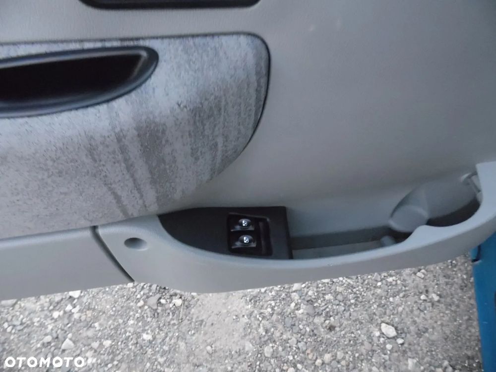 Renault Kangoo 1.6 16V Authentique Privilege - 23