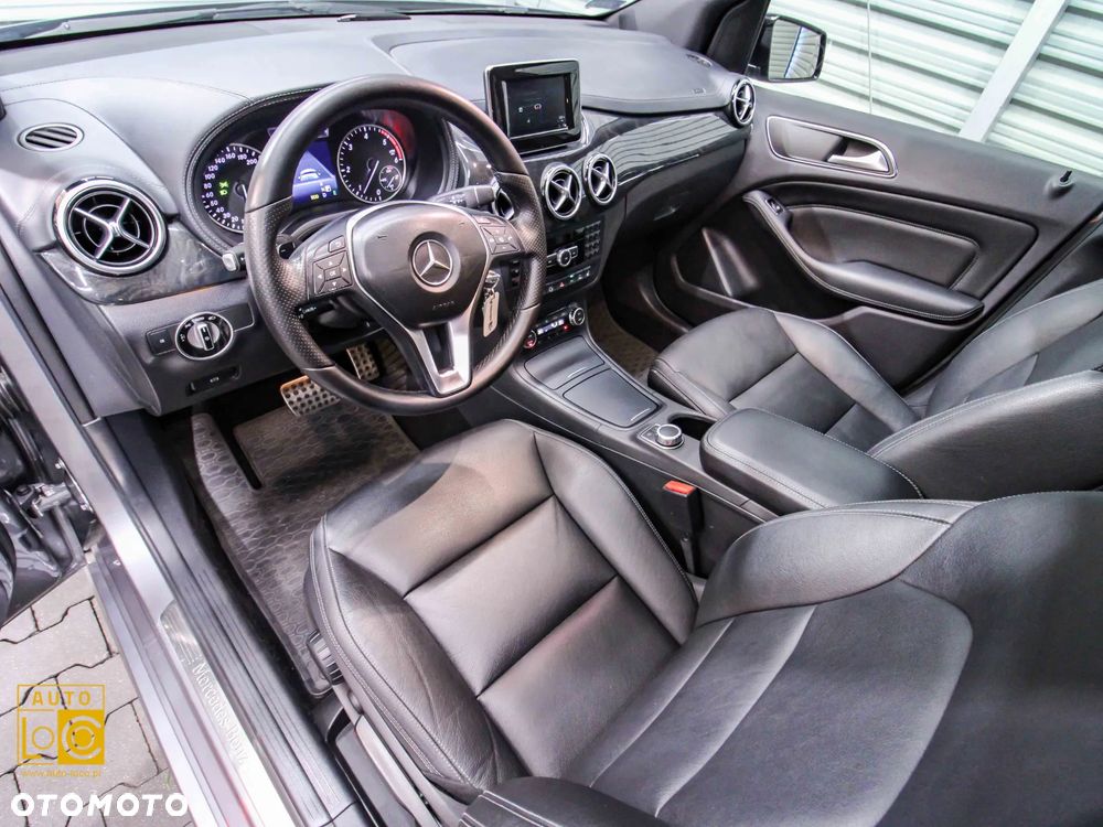 Mercedes-Benz Klasa B 180 d 7G-DCT SCORE - 18