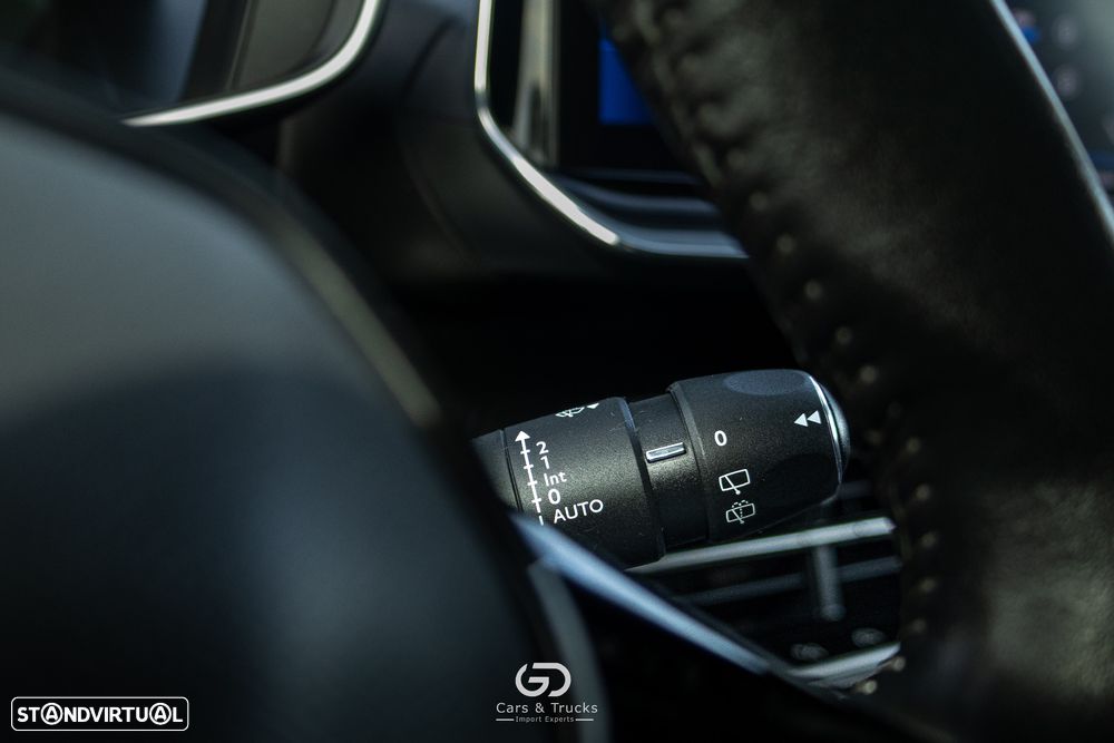 Peugeot 208 BlueHDi 100 Allure Pack - 28