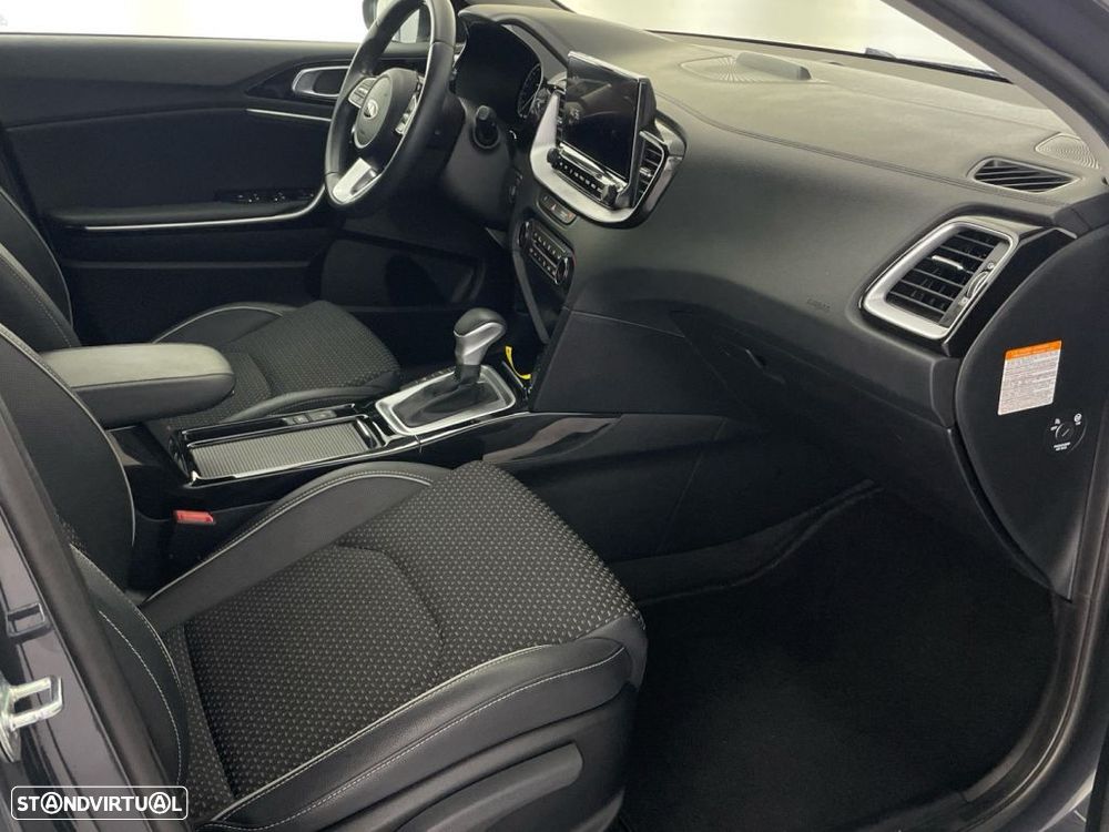 Kia XCeed 1.6 GDi PHEV Tech - 22