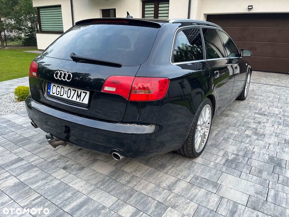 Audi A6 Avant 2.4 - 12