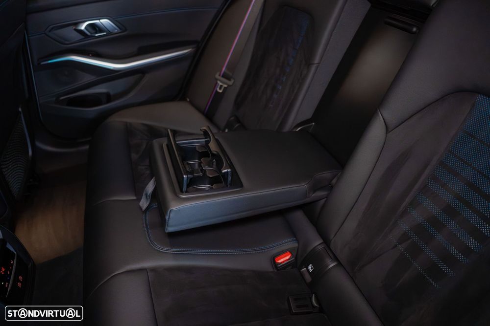 BMW 320 e Pack M Auto - 30