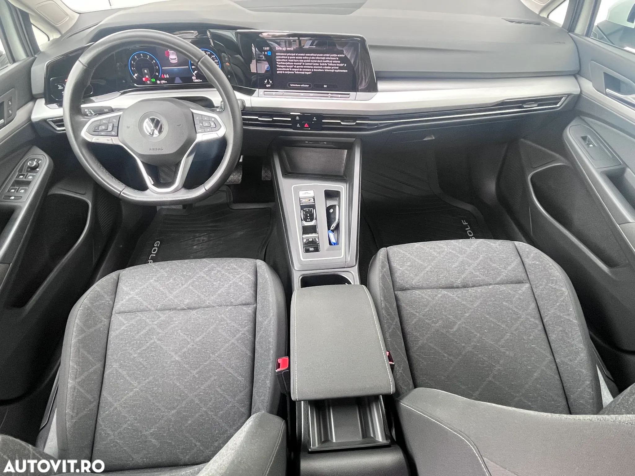 Volkswagen Golf 1.5 eTSI ACT DSG MHEV Life - 8