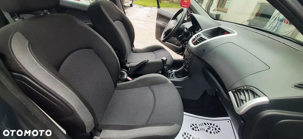 Peugeot 206 plus - 39