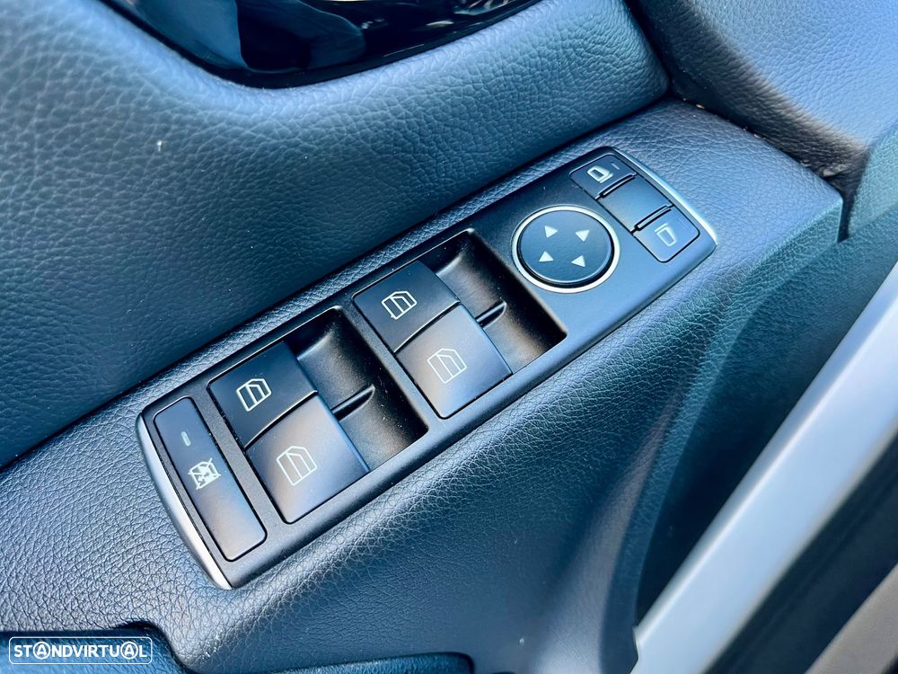 Mercedes-Benz C 180 CDi Avantgarde BlueEfficiency - 42