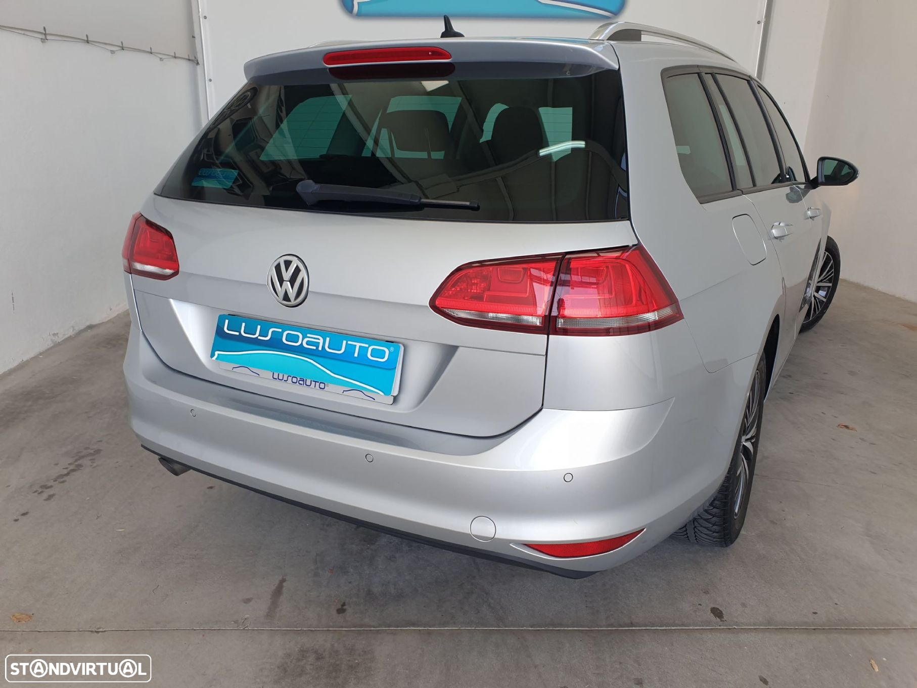 VW Golf Variant 1.6 TDi BlueMotion Allstar - 10