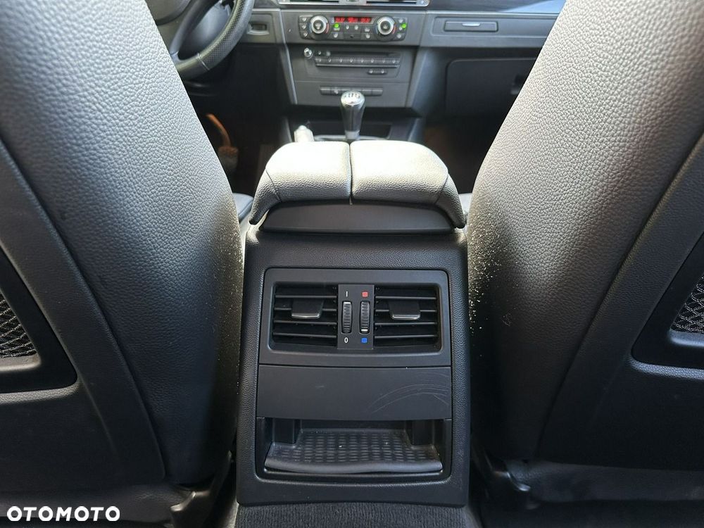 BMW Seria 3 - 36