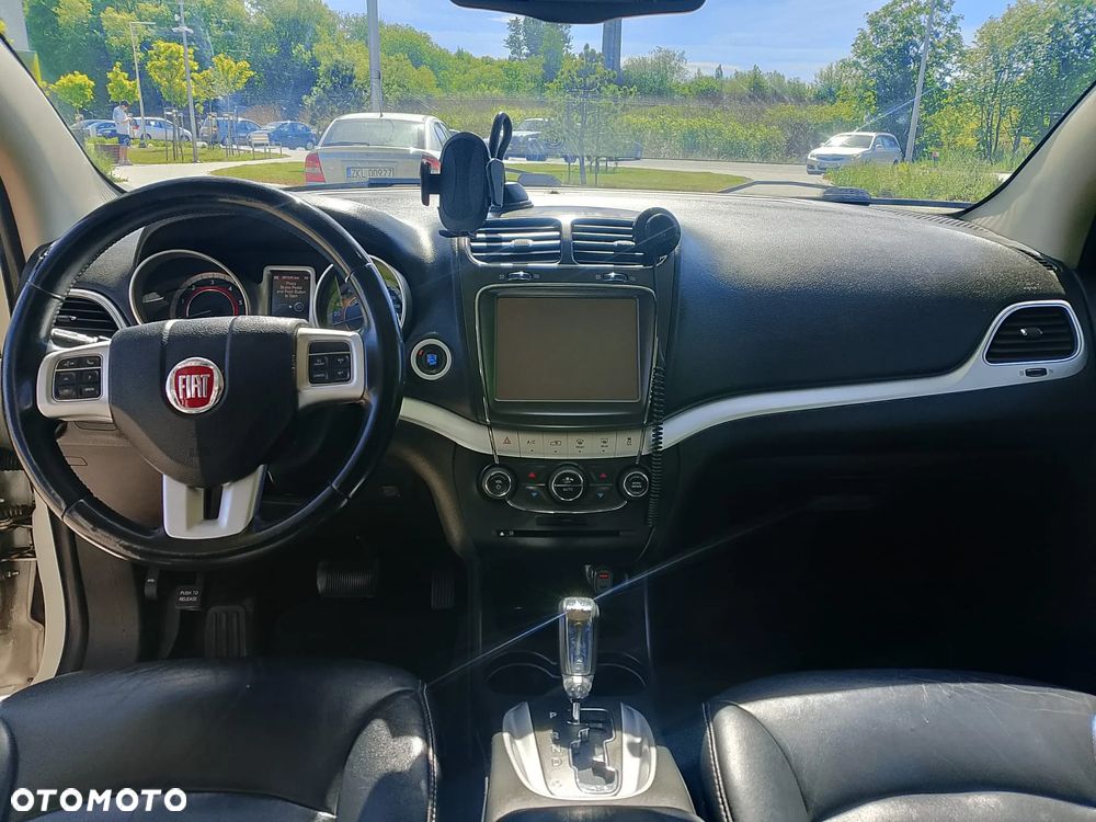 Fiat Freemont 2.0 Multijet 16V DPF Automatik Allrad Lounge - 6