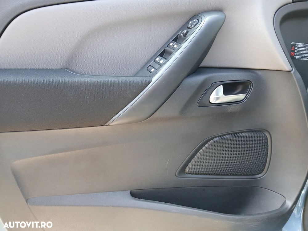 Citroën C4 Picasso 1.6 e-HDI Aut. Exclusive - 11