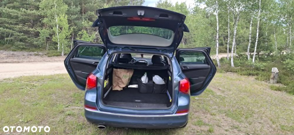 Opel Astra 1.6 T SIDI Cosmo EU6 - 16