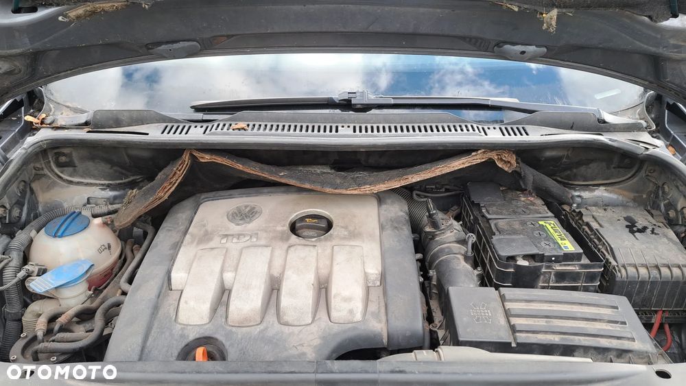 Volkswagen Touran 2.0 TDI Trendline - 3