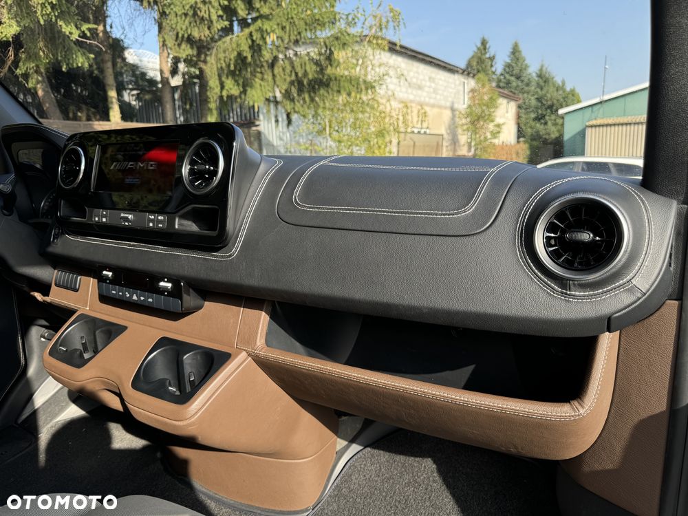 Mercedes-Benz Sprinter - 5