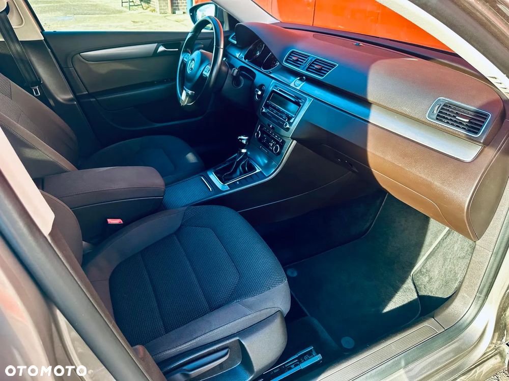 Volkswagen Passat 1.8 TSI BMT Highline - 12