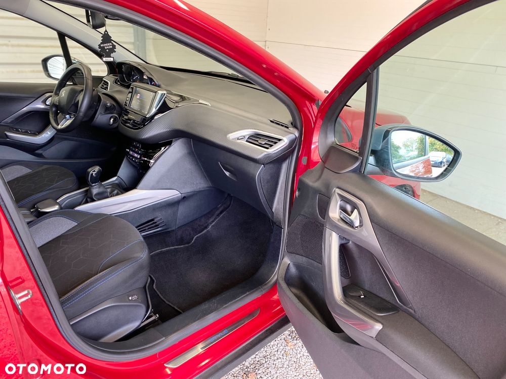 Peugeot 2008 1.6 BlueHDi Style - 14