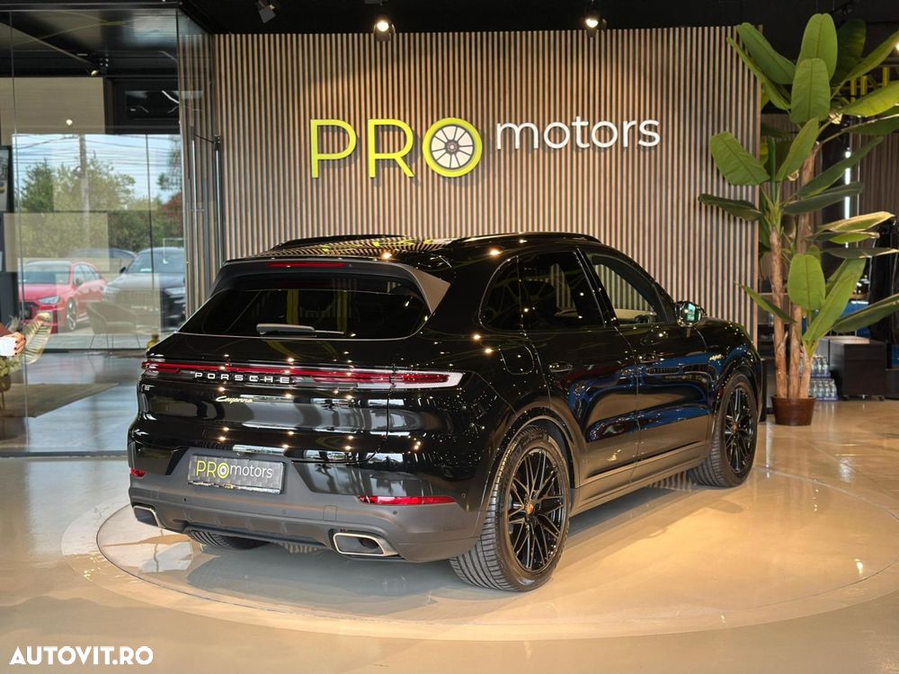 Porsche Cayenne - 5