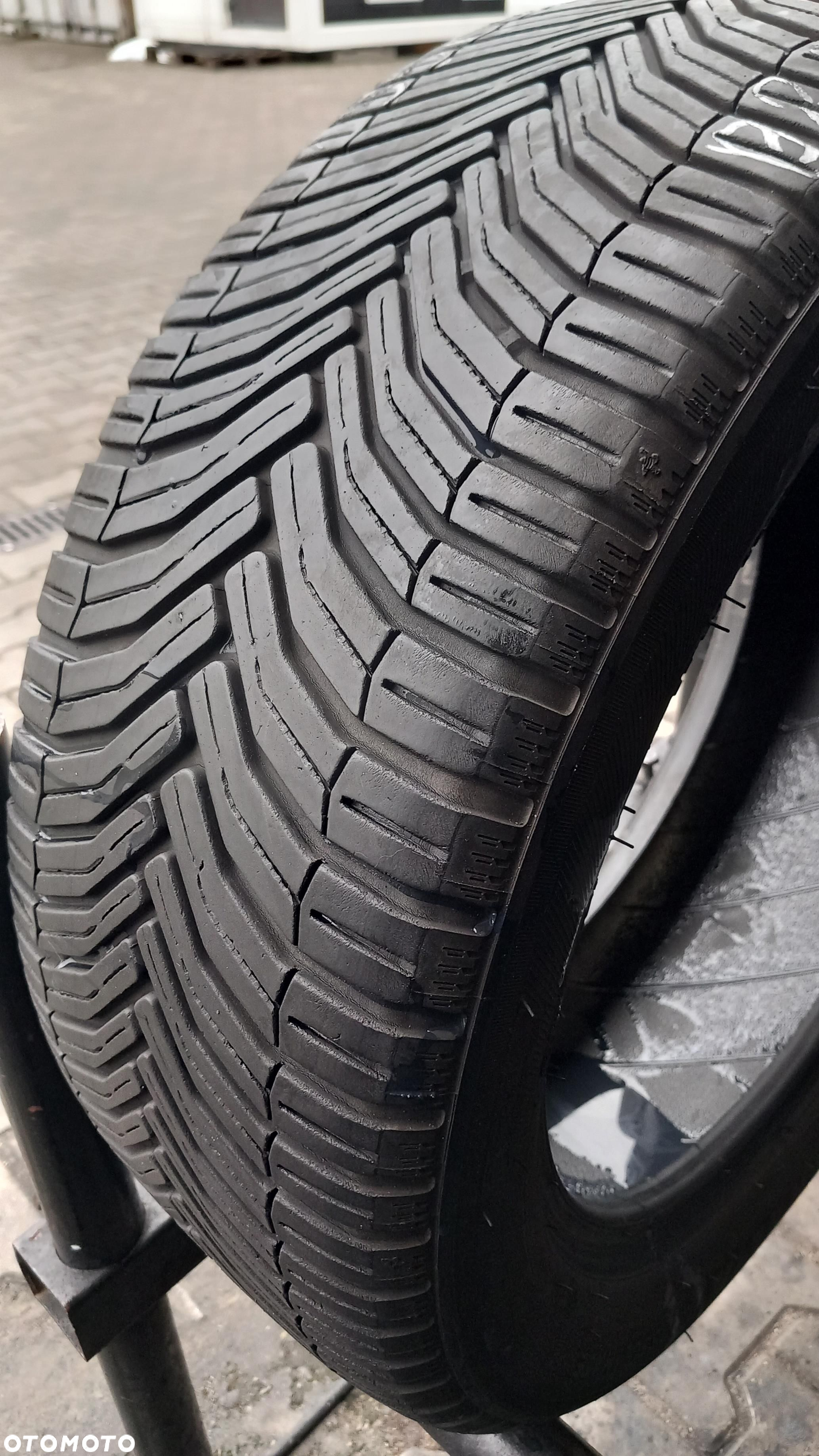 195/50/15 Michelin Cross Climate 86V - 2