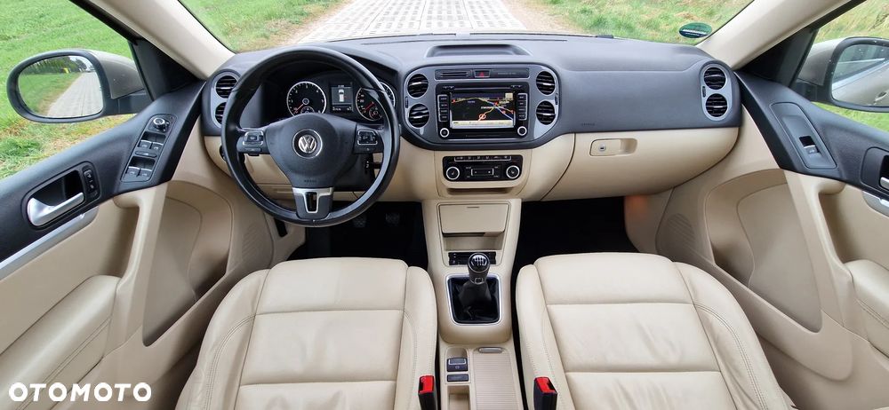 Volkswagen Tiguan 2.0 TDI DPF 4Motion BlueMotion Technology Exclusive - 28