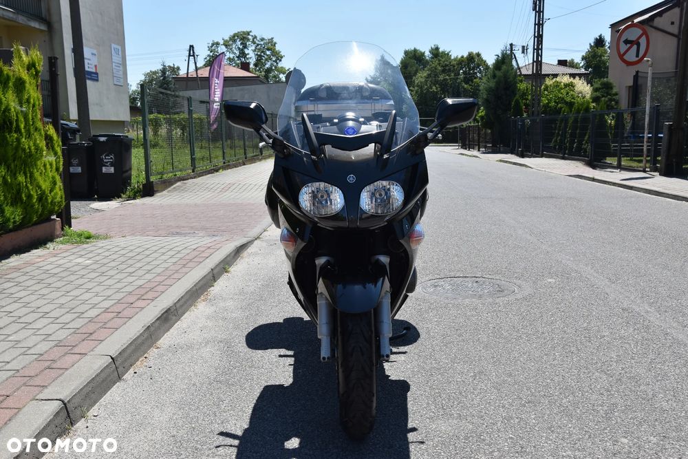 Yamaha FJR - 11