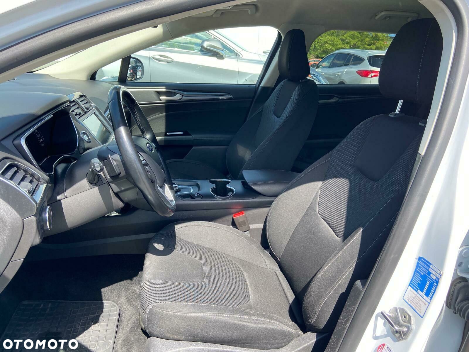 Ford Mondeo - 9