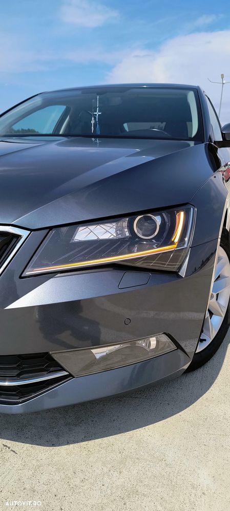 Skoda Superb 2.0 TDI DSG Style - 12