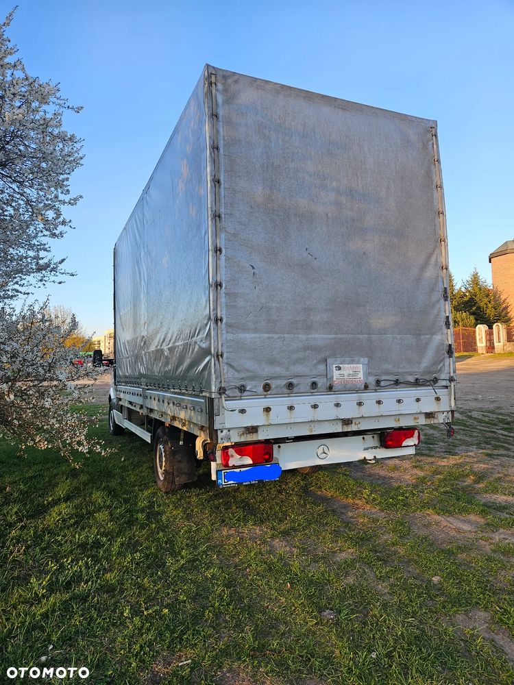 Mercedes-Benz Sprinter - 4