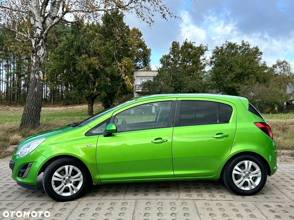 Opel Corsa 1.4 16V Color Edition - 10