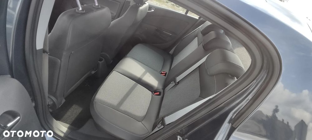 Opel Corsa 1.2 16V Cosmo - 21