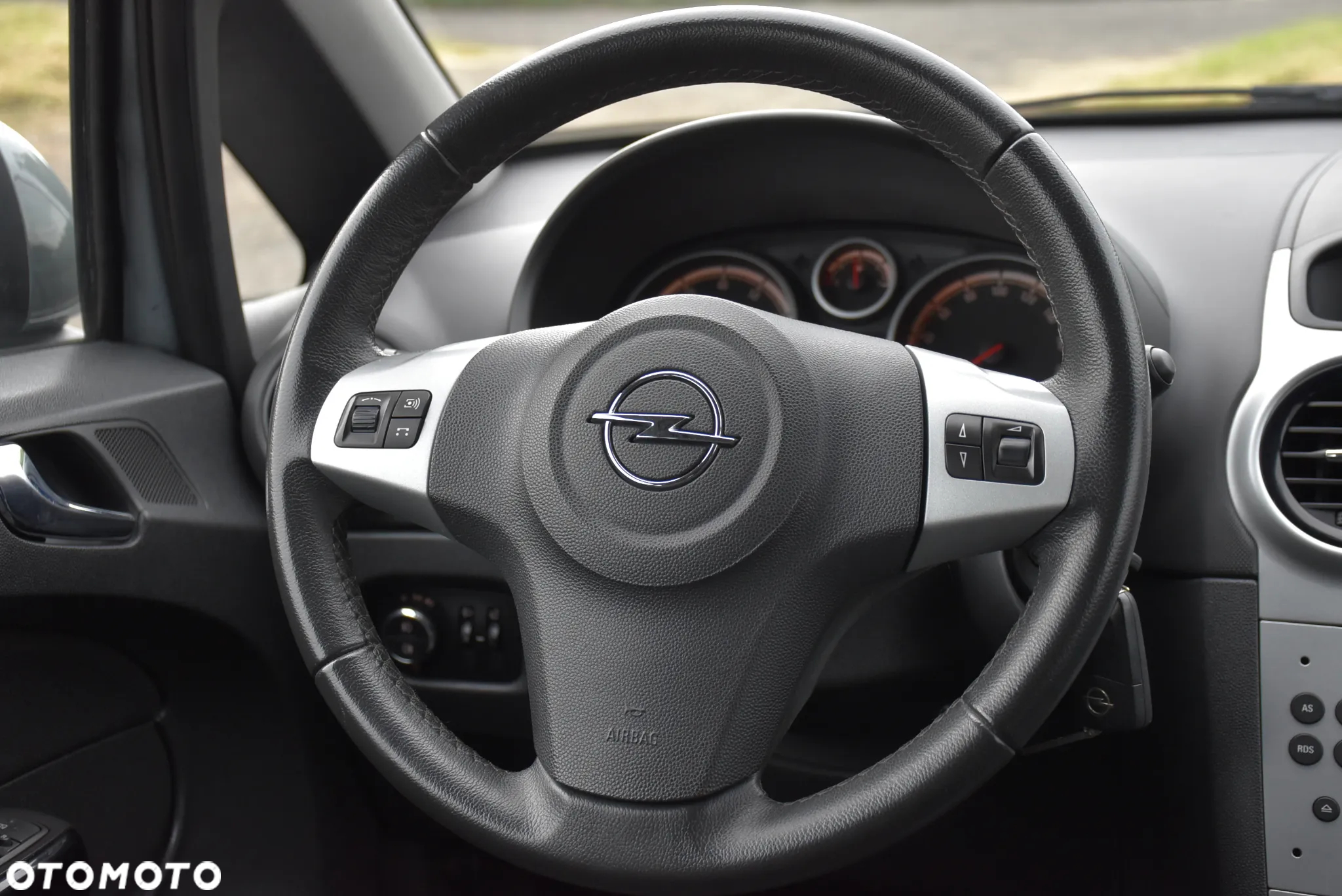 Opel Corsa 1.2 16V Enjoy - 21