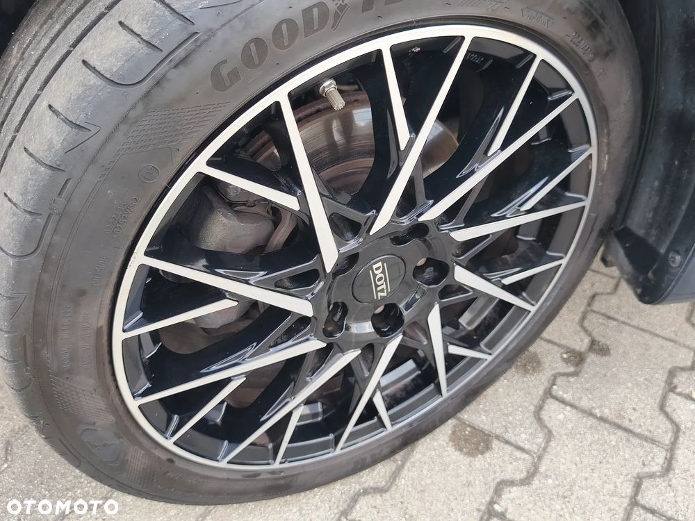 Kia Carens 1.6 GDI M EU6 - 40