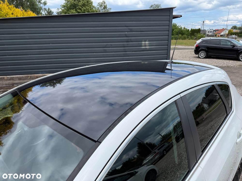 Opel Astra 1.4 Turbo Color Edition - 12