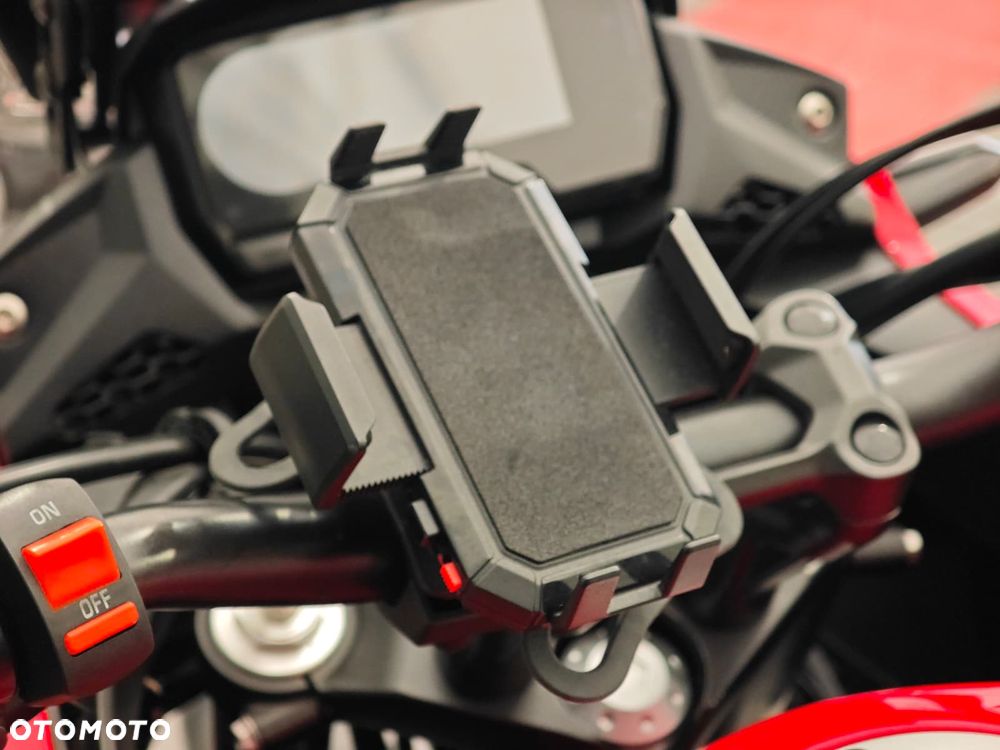 Honda CB - 11
