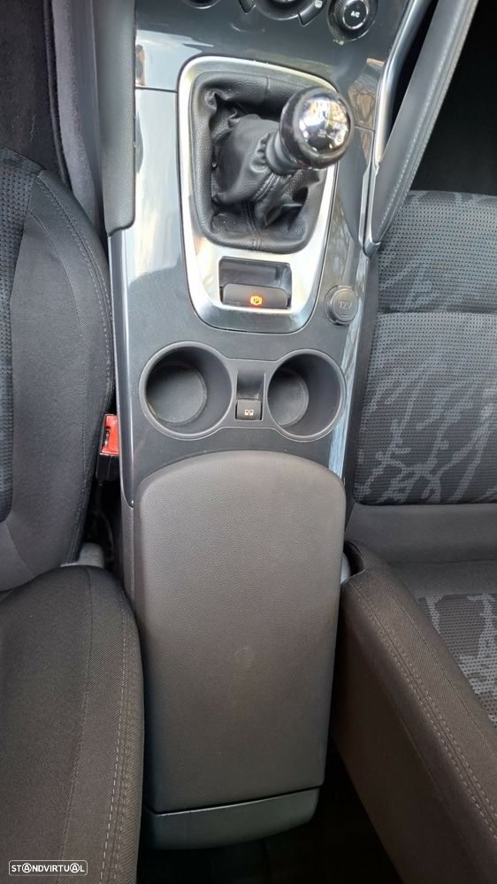 Peugeot 3008 155 THP Active - 20