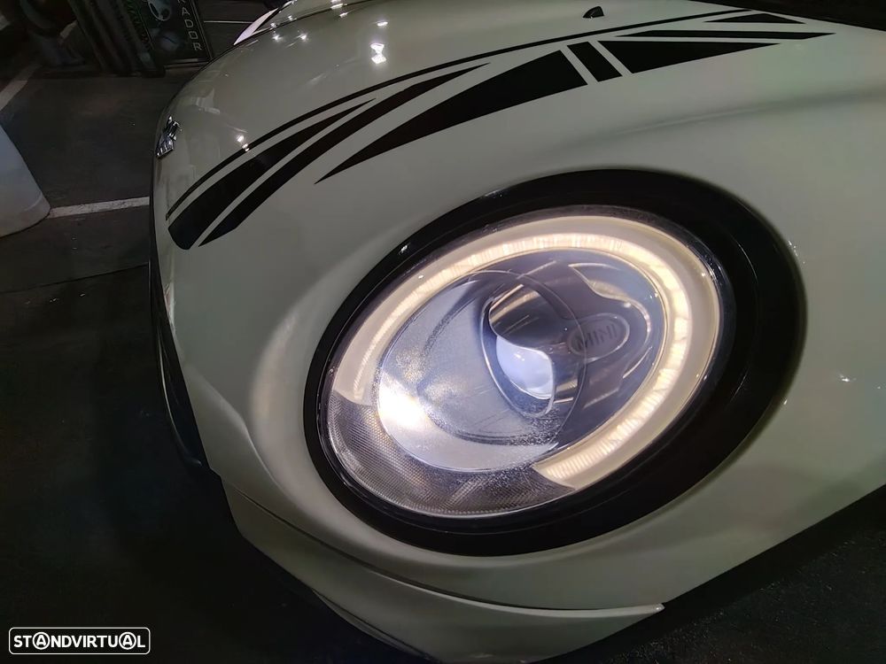 MINI 5 Portas Cooper D Aut. - 6