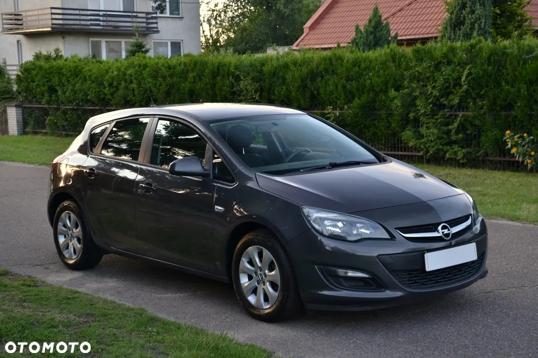 Opel Astra 1.4 Turbo Edition - 10