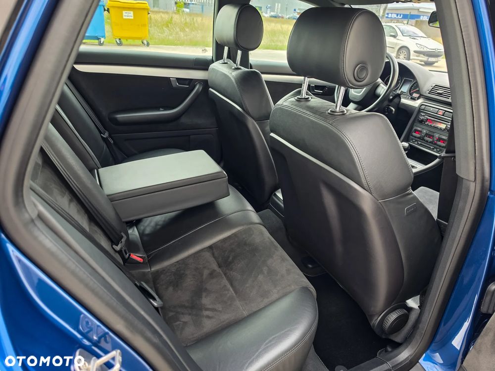 Audi A4 Limousine - 18