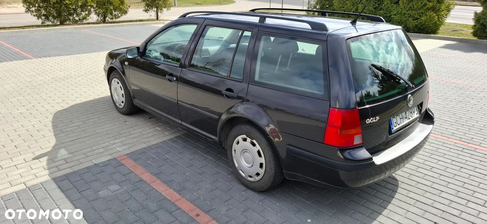 Volkswagen Golf 1.6 Comfortline - 6
