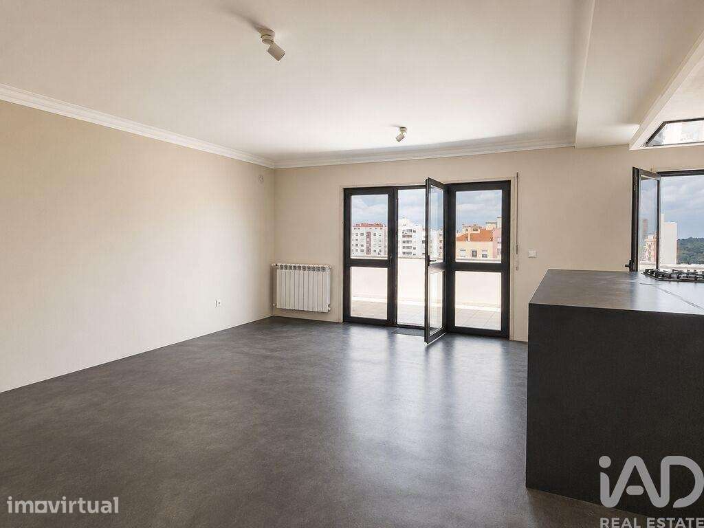 Apartamento T3 em Alfragide de 118,00 m2 - Grande imagem: 3/26