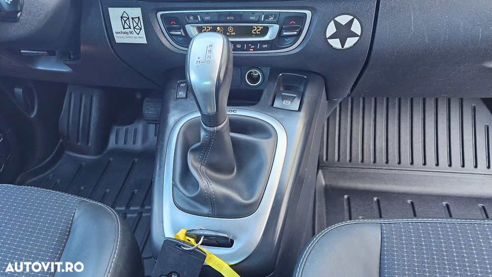 Renault Scenic - 16