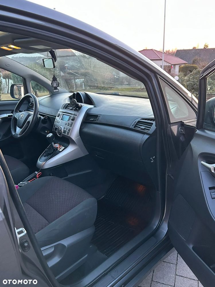 Toyota Verso 1.8 Sol 7os MS - 12