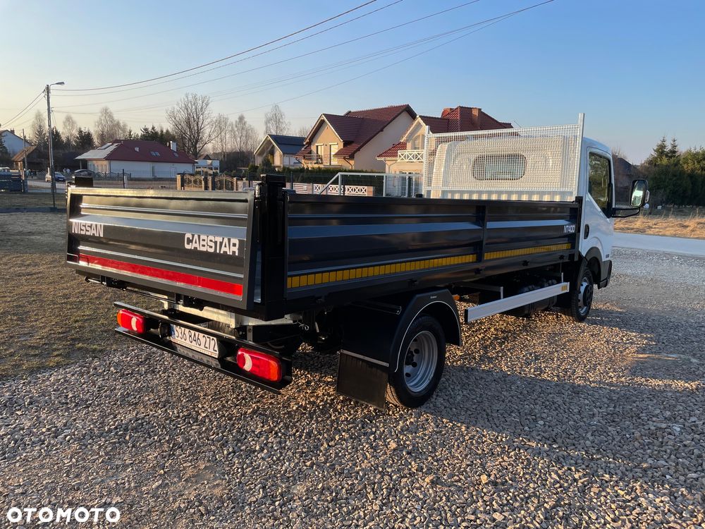 Nissan Cabstar NT400 - 17
