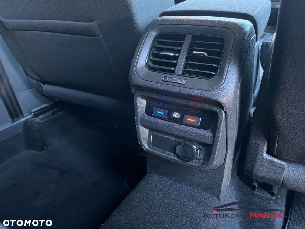 Volkswagen Tiguan 2.0 TDI SCR Elegance DSG - 24