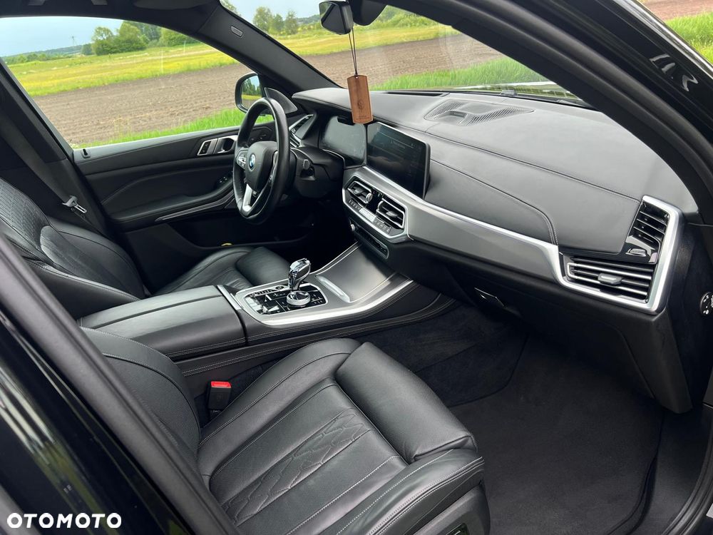 BMW X5 xDrive45e - 18