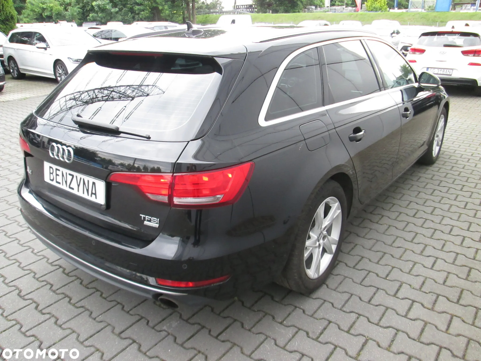 Audi A4 Avant 2.0 TFSI ultra S tronic - 16